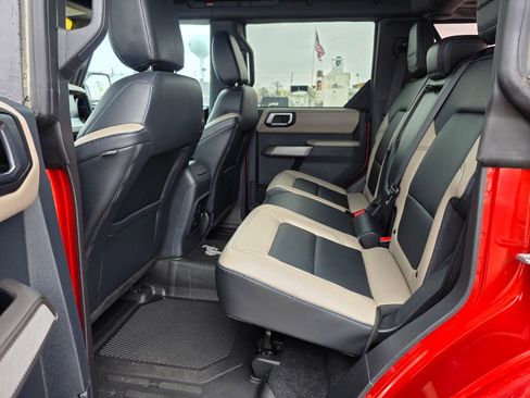 Used 2023 Ford Bronco Wildtrak AWD/4WD image 29