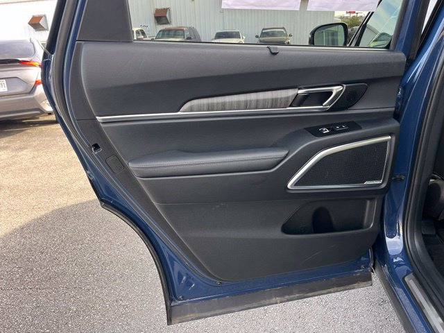 Certified 2024 Kia Telluride SX Prestige AWD/4WD image 38