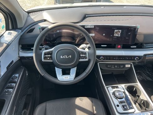 New 2026 Kia Carnival SX w/ SX Dark Edition Package image 10