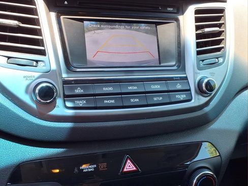 Used 2017 Hyundai Tucson SE w/ SE Popular Package 02 AWD/4WD image 6