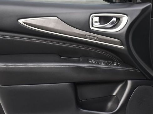 Used 2019 INFINITI QX60 Luxe w/ Essential Package image 23