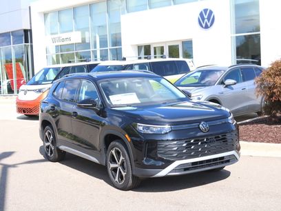 New 2025 Volkswagen Tiguan SE