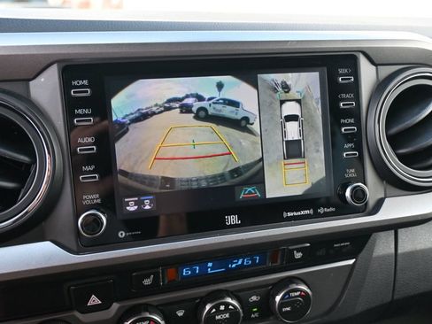 Used 2020 Toyota Tacoma Limited AWD/4WD image 14