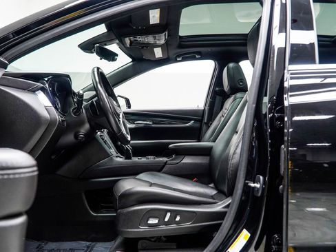 Used 2021 Cadillac XT5 Premium Luxury FWD image 38