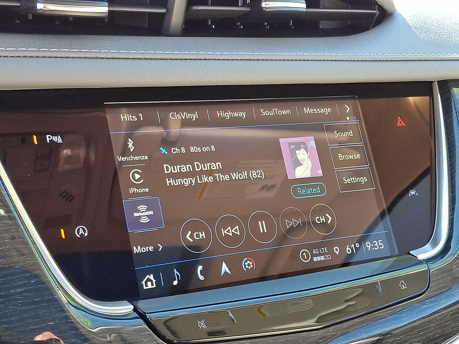 Used 2024 Cadillac XT6 Premium Luxury AWD/4WD image 19