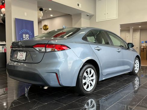 Used 2023 Toyota Corolla LE FWD image 6
