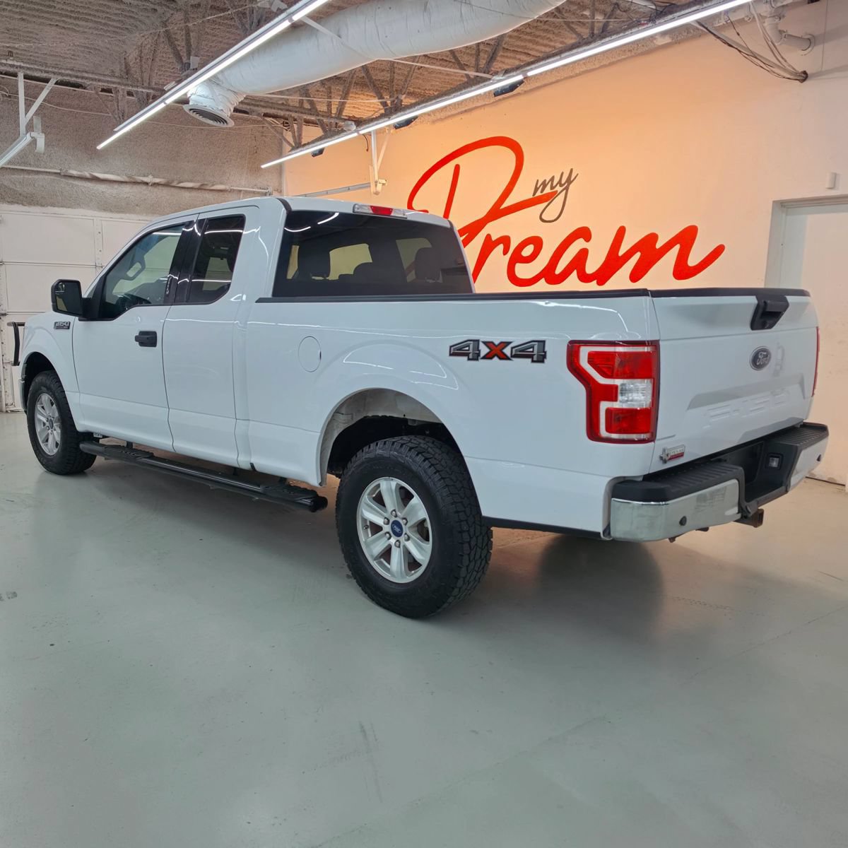 Used 2018 Ford F150 XLT w/ Trailer Tow Package AWD/4WD image 4