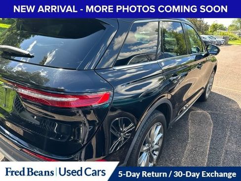 Used 2022 Lincoln Corsair AWD w/ Premium Package image 5