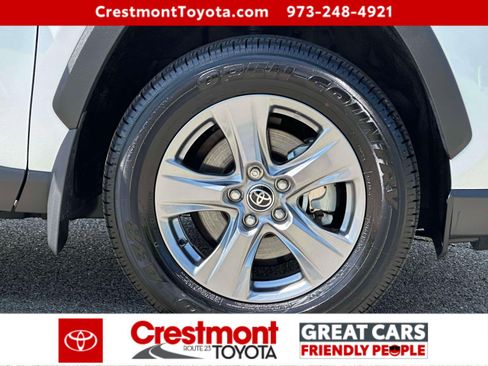Used 2025 Toyota RAV4 XLE w/ Convenience Package AWD/4WD image 6