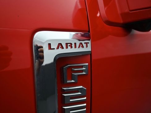 Used 2018 Ford F250 Lariat w/ Lariat Ultimate Package image 11