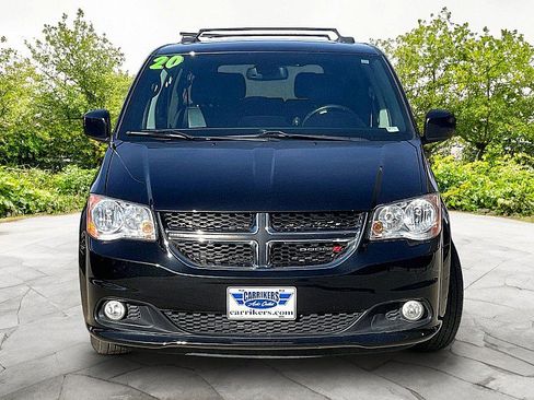 Used 2020 Dodge Grand Caravan SXT image 2