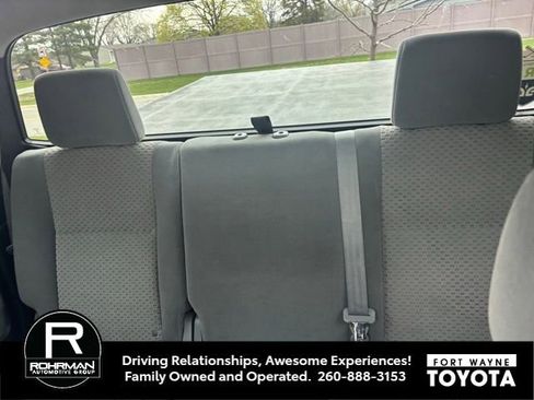 Used 2010 Toyota Tundra 4x4 Double Cab image 10