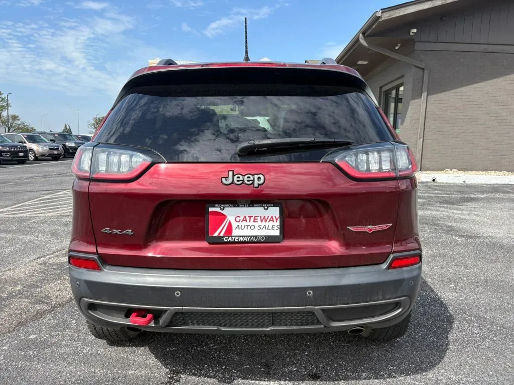 Used 2019 Jeep Cherokee Trailhawk w/ Cold Weather Group AWD/4WD image 4