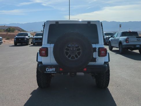 Used 2021 Jeep Wrangler Unlimited Rubicon AWD/4WD image 4