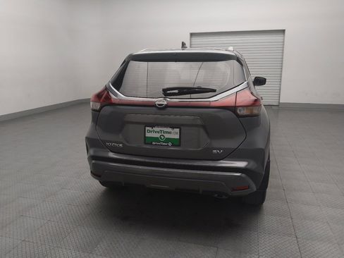 Used 2024 Nissan Kicks SV image 7