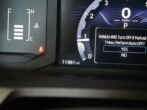 Used 2025 Toyota Tacoma SR5 AWD/4WD image 24