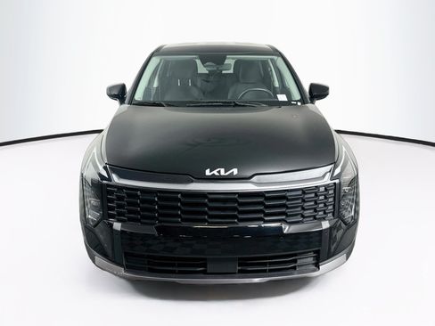 Used 2026 Kia Sportage LX FWD image 2