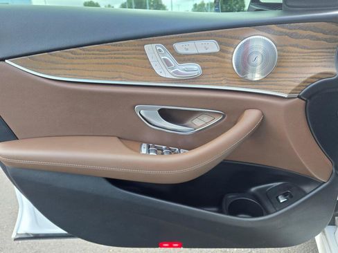 Used 2022 Mercedes-Benz E 350 4MATIC Sedan image 37