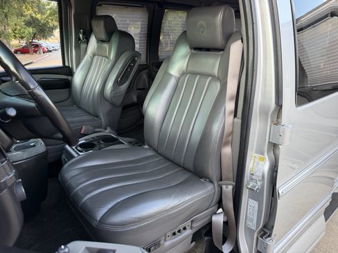 Used 2013 GMC Savana 1500 RWD image 35