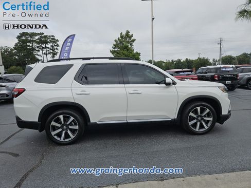 Certified 2023 Honda Pilot Touring image 6