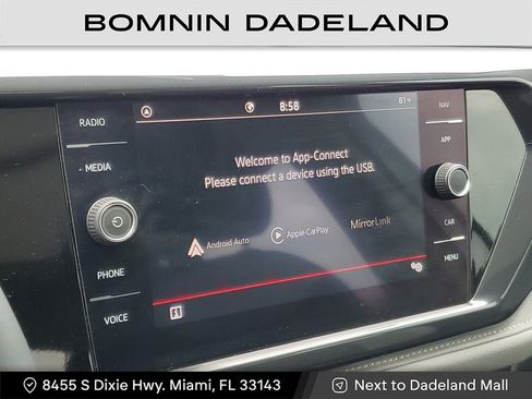 Used 2022 Volkswagen Taos SEL w/ Panoramic Sunroof Package image 22