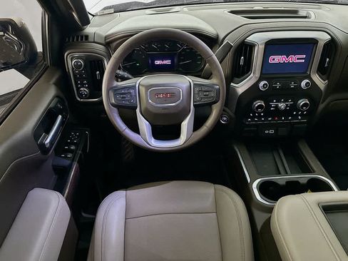 Used 2021 GMC Sierra 1500 SLT w/ SLT Premium Plus Package AWD/4WD image 10