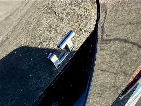 Used 2020 Chevrolet Equinox LT image 8