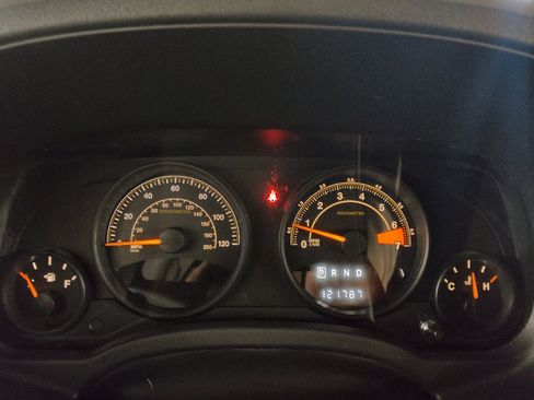 Used 2017 Jeep Compass 75th Anniversary w/ Power Value Group image 23