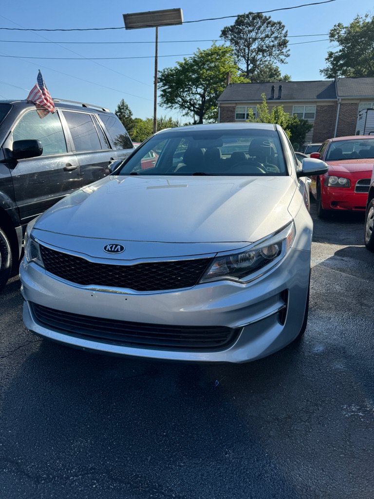 Used 2016 Kia Optima LX FWD image 1