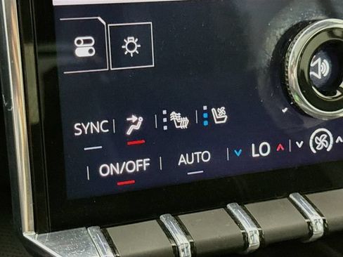 Used 2025 GMC Sierra EV Denali AWD/4WD image 21