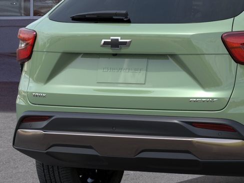 New 2026 Chevrolet Trax ACTIV w/ Sunroof Package image 14