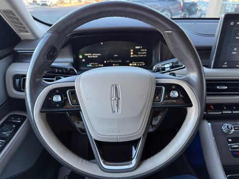 Used 2020 Lincoln Aviator Reserve w/ Equipment Group 202A image 9