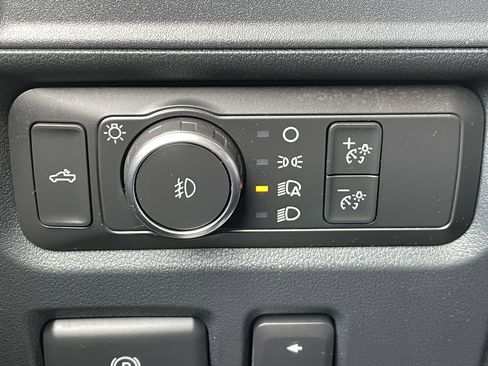 Used 2022 Ford F150 XLT w/ Equipment Group 301A Mid image 16