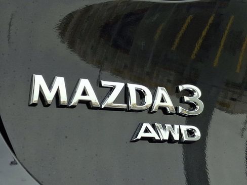 New 2026 MAZDA MAZDA3 Hatchback w/Premium Plus Pkg image 25