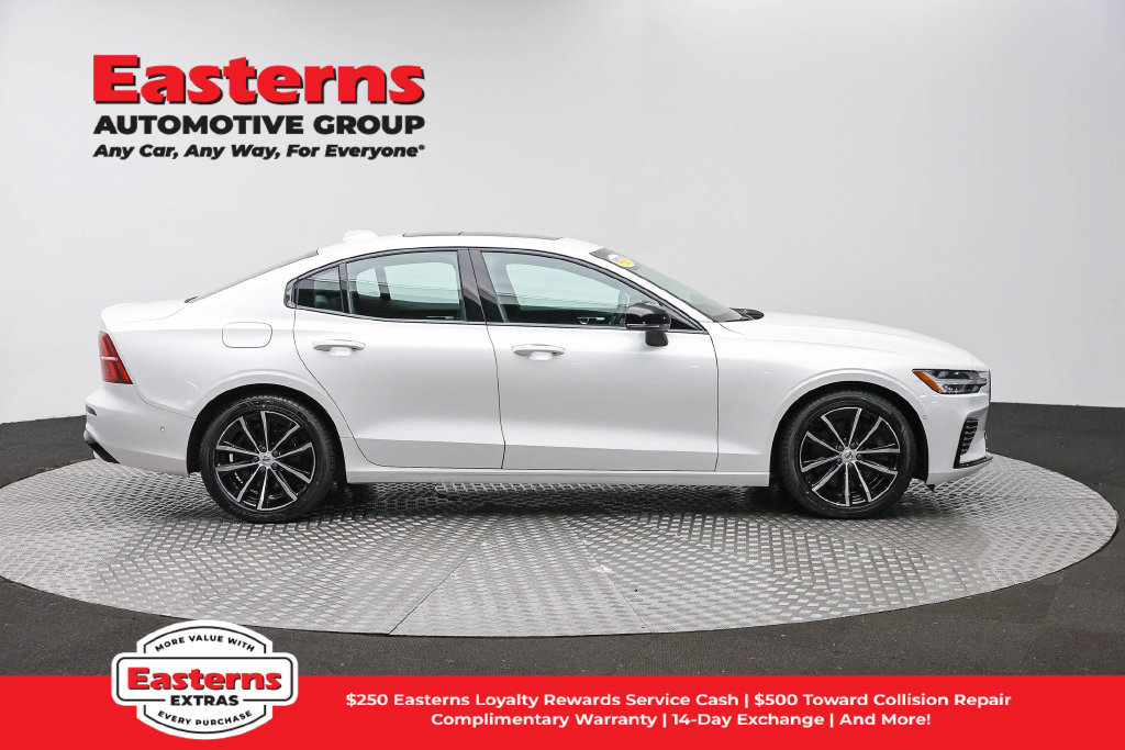 Used 2023 Volvo S60 T8 Plus AWD/4WD image 5