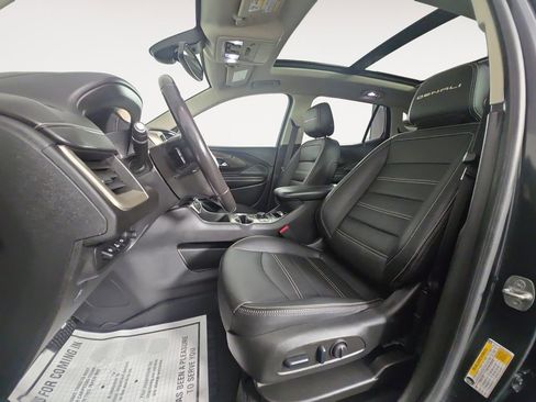 Certified 2022 GMC Terrain Denali AWD/4WD image 9