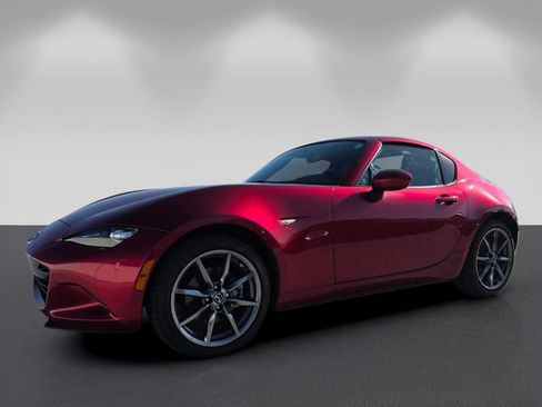 Used 2023 MAZDA MX-5 Miata Grand Touring RWD image 9