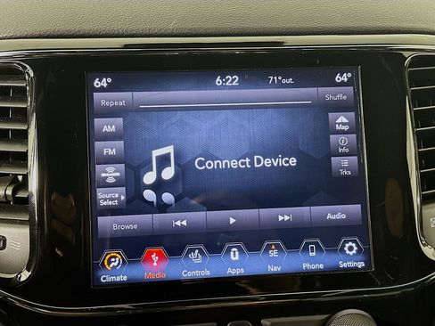 Used 2020 Jeep Grand Cherokee Altitude RWD image 21
