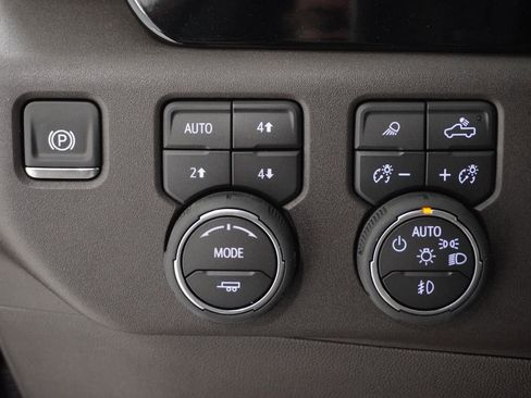 New 2026 Chevrolet Silverado 1500 LT Trail Boss w/ Safety Package AWD/4WD image 17