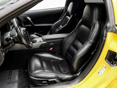 Used 2006 Chevrolet Corvette Coupe image 26