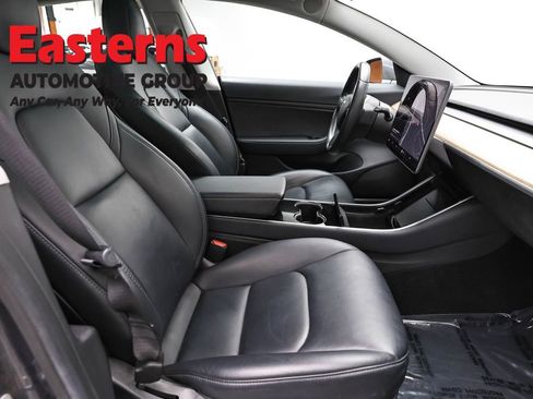 Used 2019 Tesla Model 3 Long Range image 19