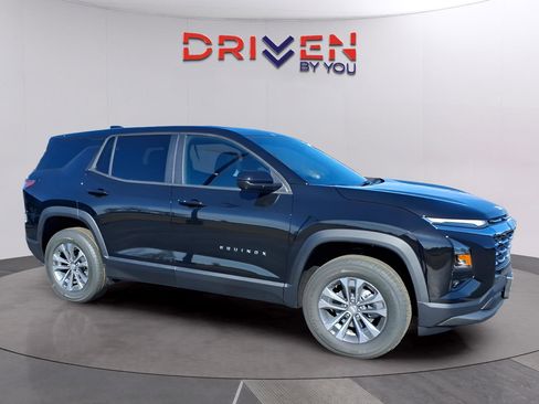 New 2026 Chevrolet Equinox LT w/ Convenience Package II image 7