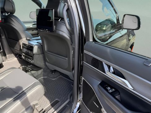 New 2026 Jeep Grand Wagoneer Limited AWD/4WD image 11