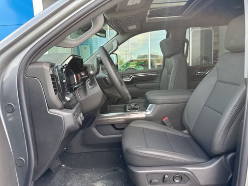 New 2026 Chevrolet Silverado 3500 LTZ w/ LTZ Plus Package AWD/4WD image 17