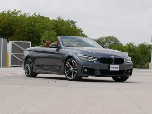 Used 2018 BMW 440i Convertible w/ M Sport Package RWD image 2