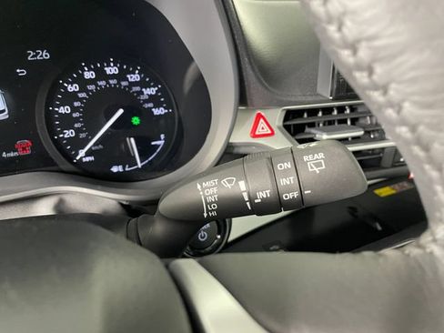 New 2026 Toyota Sienna XLE FWD image 7