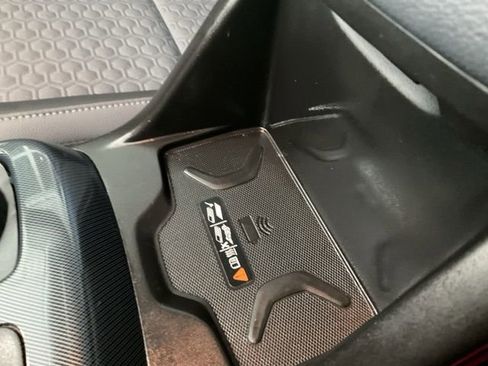 Used 2022 Chevrolet Colorado Z71 w/ Safety Package RWD image 11