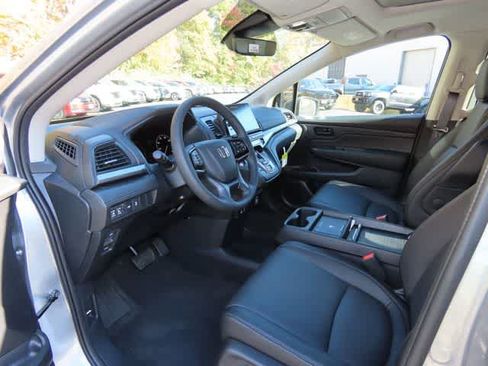 New 2026 Honda Odyssey EX-L image 2