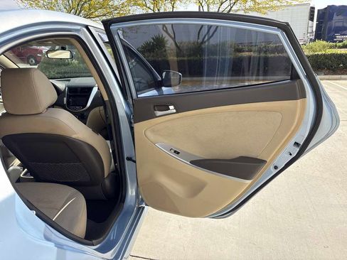 Used 2013 Hyundai Accent GLS image 13