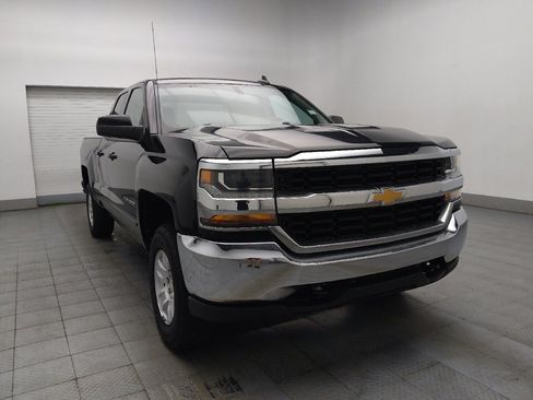 Used 2018 Chevrolet Silverado 1500 LT AWD/4WD image 13